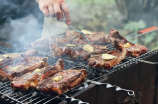 蒜苗炒肉(中式美食：蒜苗炒肉的做法)